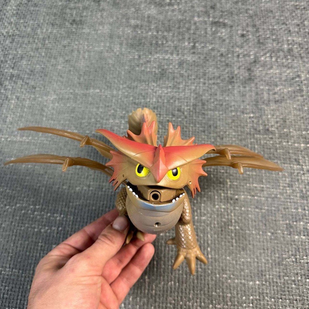 Spin Master Cloudjumper Dragon Action Figure Unisex OS Brown HTTYD 2014